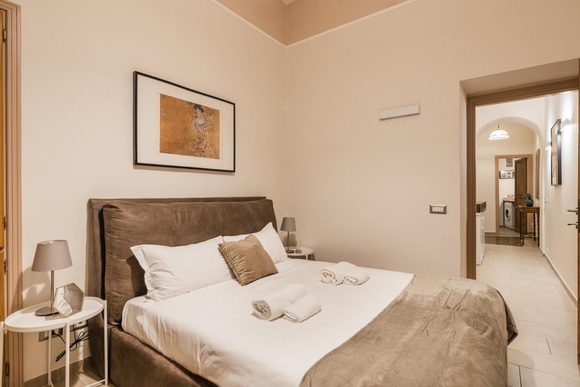 The Best Rent - Two-Bedroom Apartment Near Fori Imperiali Rome Exterior photo